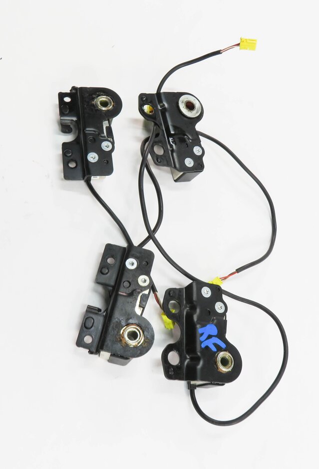 Thumbnail 4: 2008 MERCEDES BENZ CLS550 (W219) RIGHT FRONT PASSENGER SEAT WEIGHT SENSOR SET-4