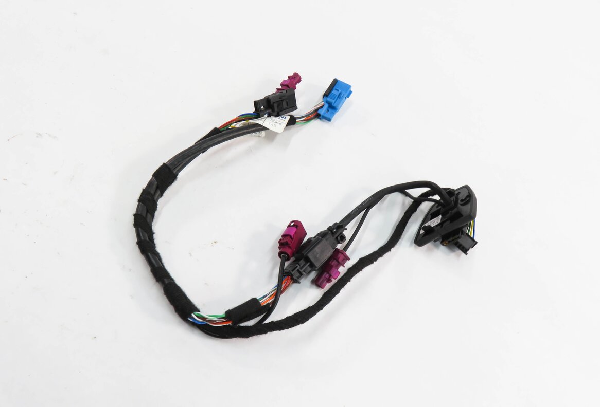 2008 MERCEDES BENZ CLS550 (W219) CENTER CONSOLE BLUETOOTH CRADLE ADAPTER