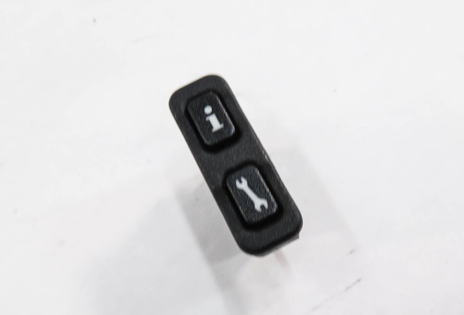 2008 MERCEDES BENZ CLS550 (W219) FRONT CENTER CONSOLE INFORMATION SERVICE SWITCH
