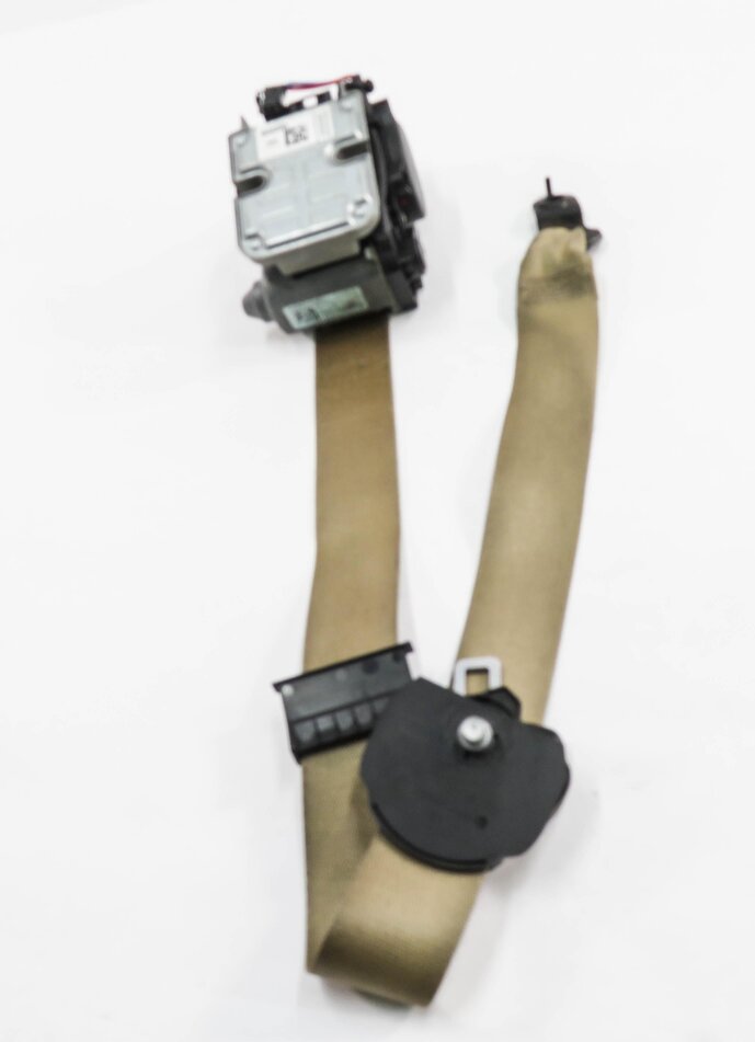 Thumbnail 2: 07-09 MERCEDES E350 E550 CLS63 CLS550 - LEFT FRONT SEATBELT RETRACTOR (BROWN)