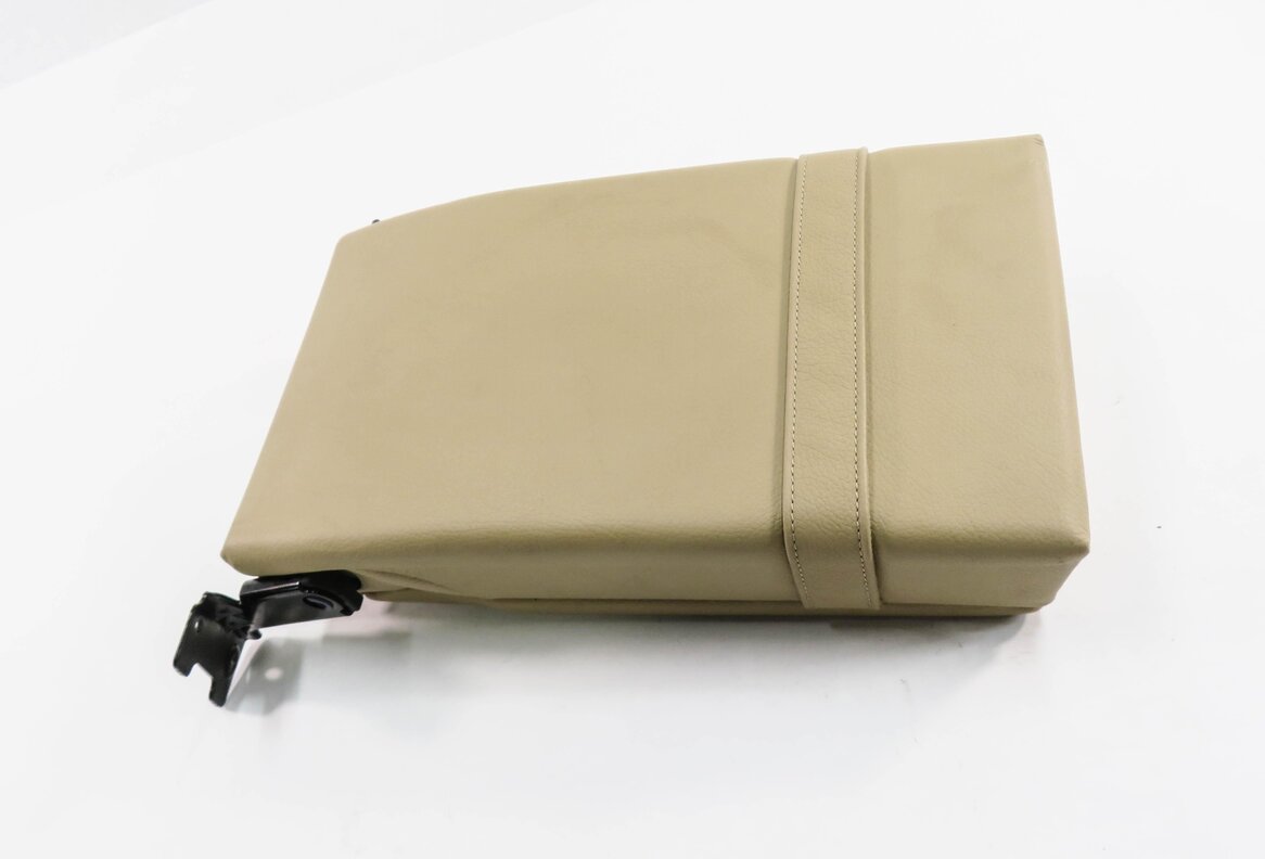 Thumbnail 2: 2008 MERCEDES BENZ CLS550 (W219) REAR SEAT CENTER CONSOLE ARMREST (BROWN 204A)