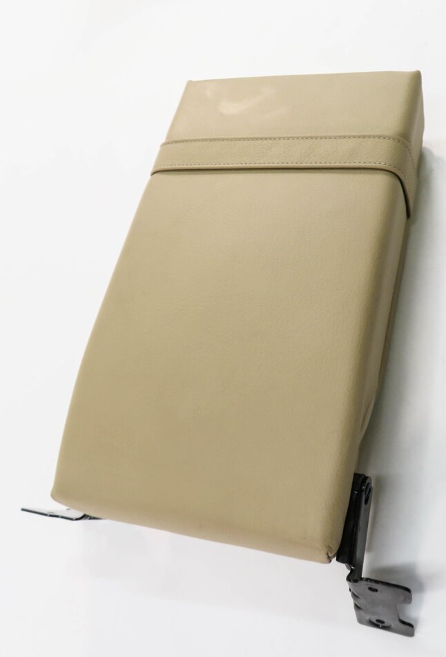 Thumbnail 4: 2008 MERCEDES BENZ CLS550 (W219) REAR SEAT CENTER CONSOLE ARMREST (BROWN 204A)