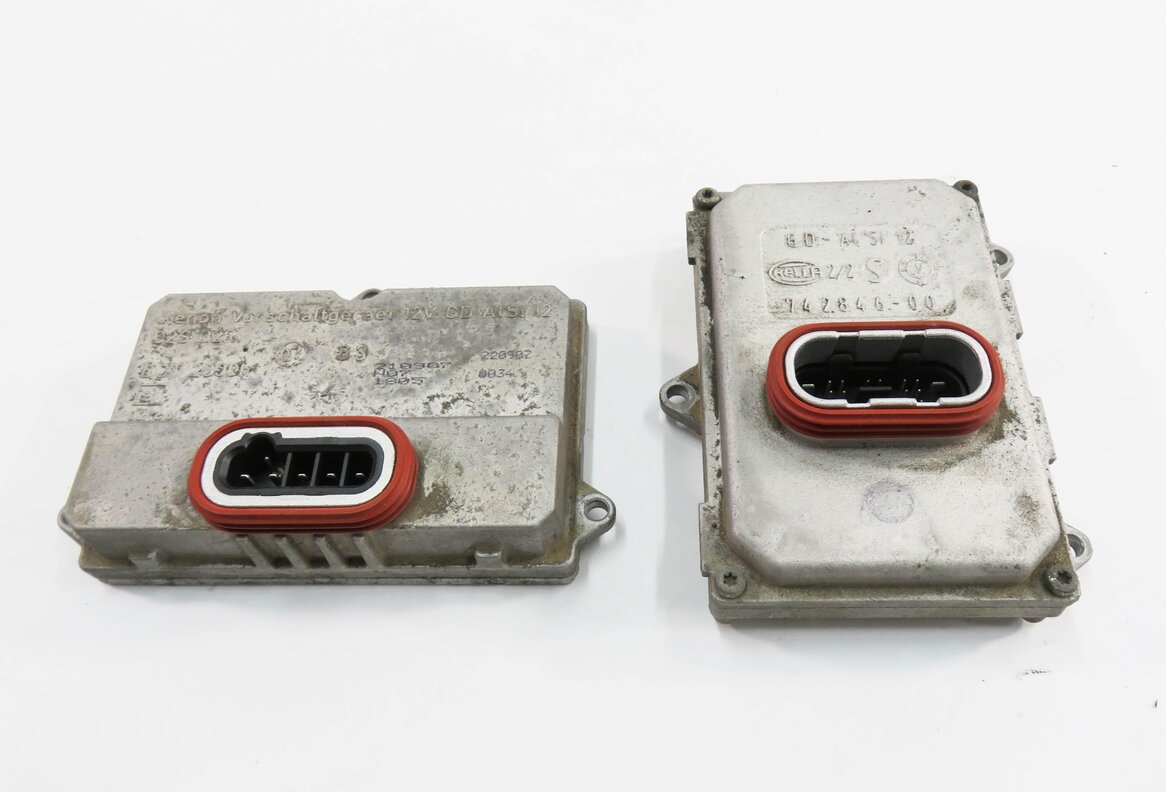 Thumbnail 2: 2008 MERCEDES BENZ CLS550 (W219) XENON HID HEADLIGHT BALLAST SET-2