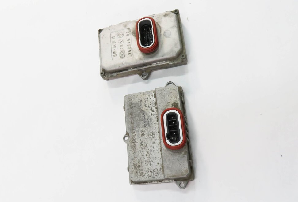 Thumbnail 3: 2008 MERCEDES BENZ CLS550 (W219) XENON HID HEADLIGHT BALLAST SET-2