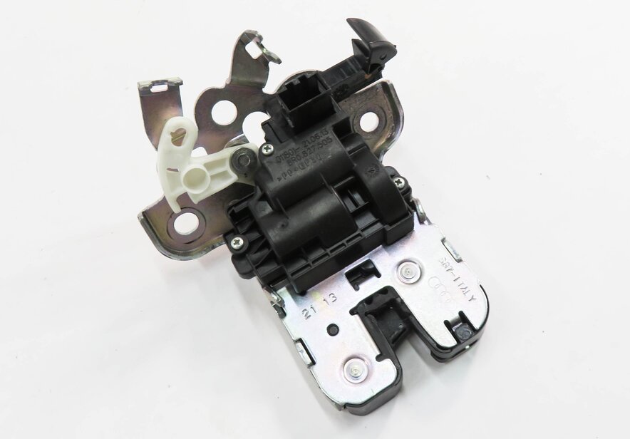 2014 AUDI Q5 (B8 8R) REAR TRUNK LOCK LATCH ACTUATOR