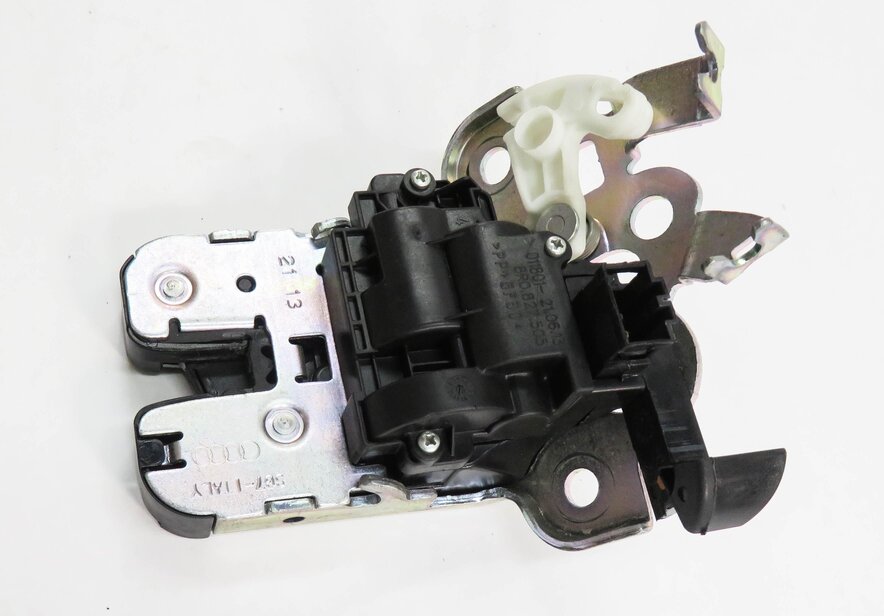 Thumbnail 4: 2014 AUDI Q5 (B8 8R) REAR TRUNK LOCK LATCH ACTUATOR