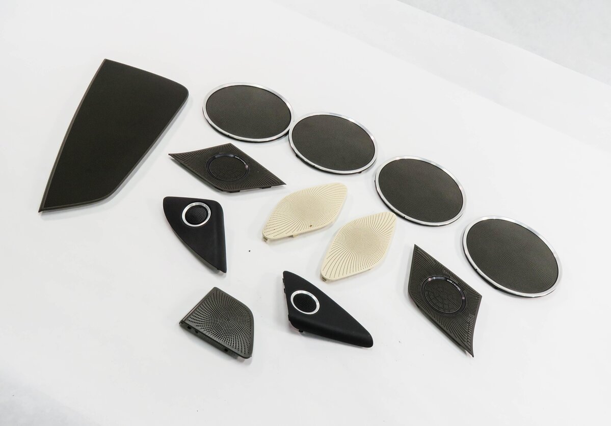 Thumbnail 1: 2014 AUDI Q5 (B8 8R) BANG & OLUFSEN AUDIO SPEAKER GRILLE TRIM COVER SET