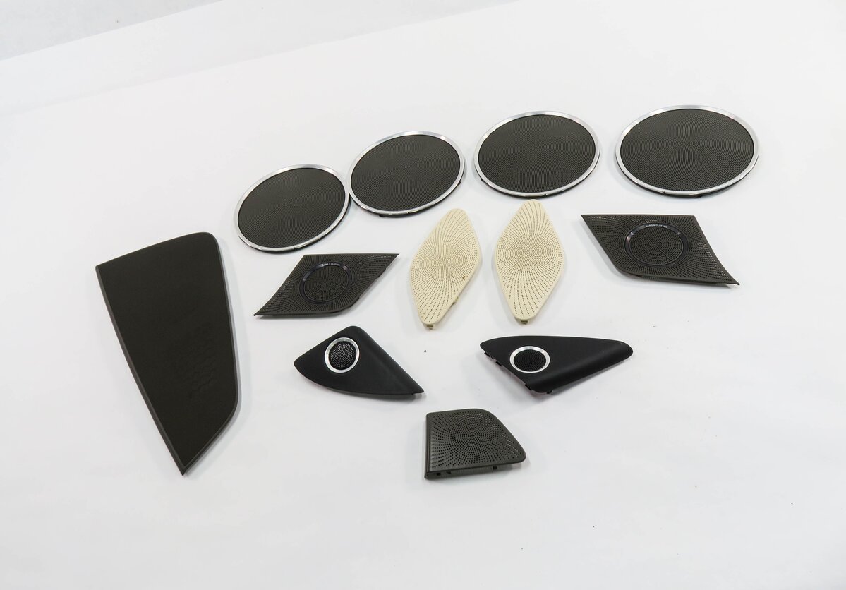 Thumbnail 2: 2014 AUDI Q5 (B8 8R) BANG & OLUFSEN AUDIO SPEAKER GRILLE TRIM COVER SET