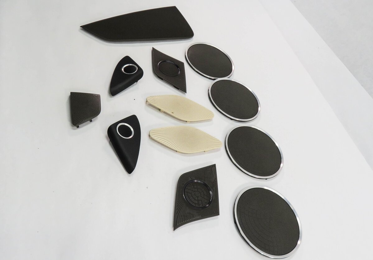 Thumbnail 3: 2014 AUDI Q5 (B8 8R) BANG & OLUFSEN AUDIO SPEAKER GRILLE TRIM COVER SET