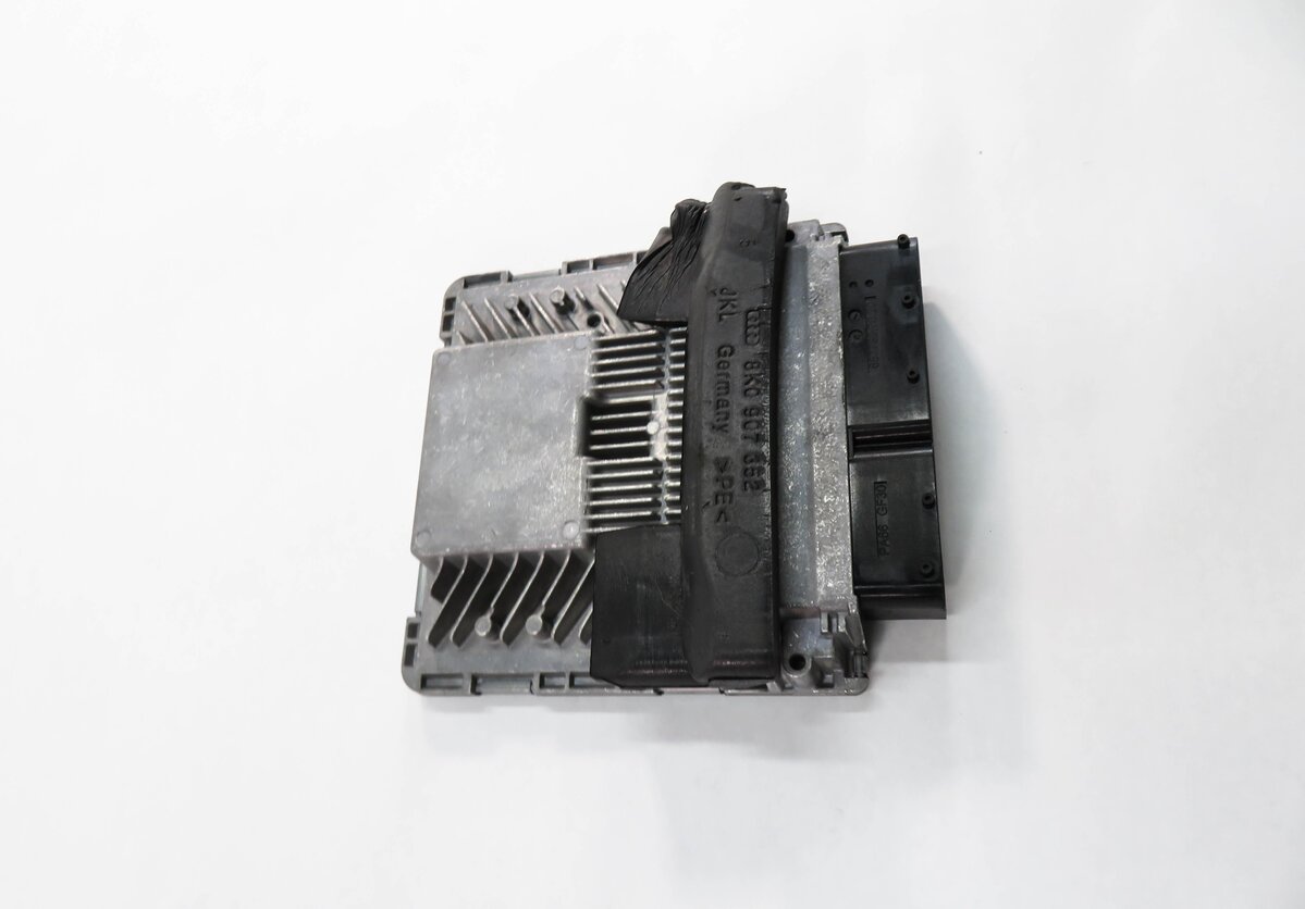 Thumbnail 3: 2013-2015 AUDI Q5 (B8 8R) 3.0L CTUC SUPERCHARGED ENGINE CONTROL MODULE