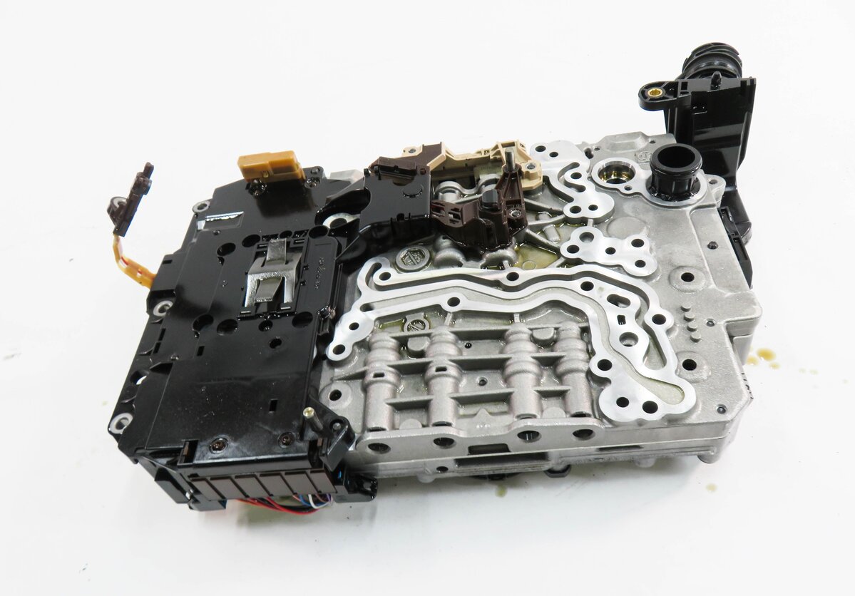 Thumbnail 2: 2013-2017 AUDI Q5 (B8 8R) AWD - A/T AUTOMATIC TRANSMISSION VALVE BODY