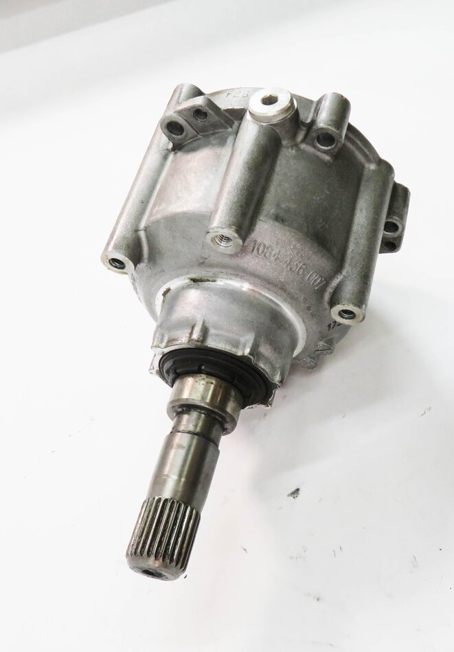 Thumbnail 4: 2013-2017 AUDI Q5 (B8 8R) AWD - TRANSMISSION CENTER DIFFERENTIAL TAILSHAFT GEAR