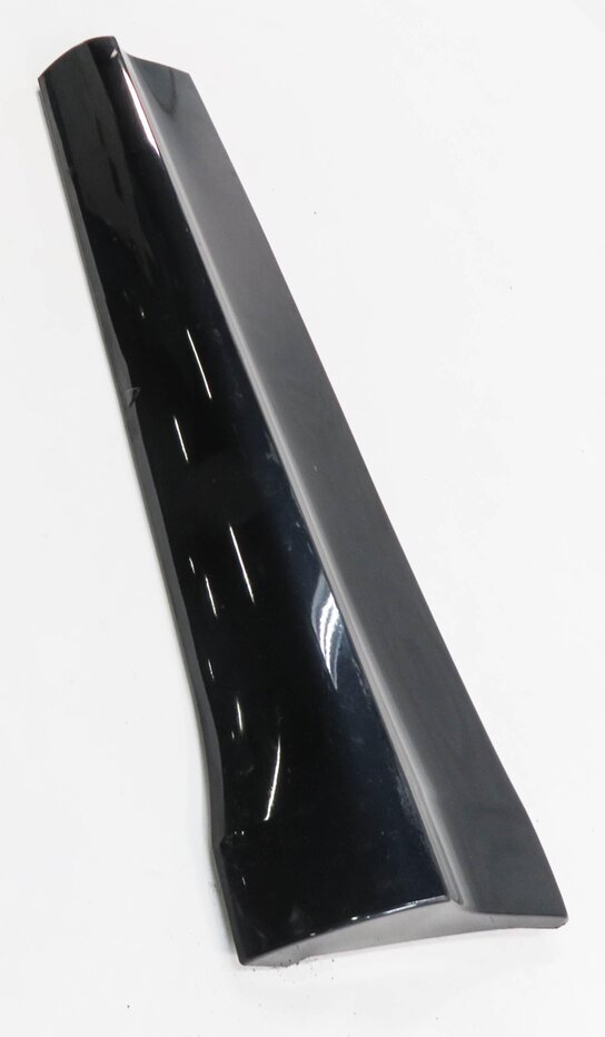 Thumbnail 3: 2014 AUDI Q5 (B8 8R) LEFT REAR DOOR LOWER MOULDING RUNNER TRIM (MIDNIGHT BLUE)