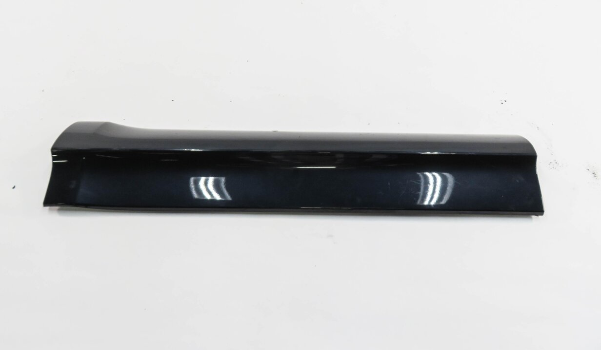 Thumbnail 5: 2014 AUDI Q5 (B8 8R) LEFT REAR DOOR LOWER MOULDING RUNNER TRIM (MIDNIGHT BLUE)