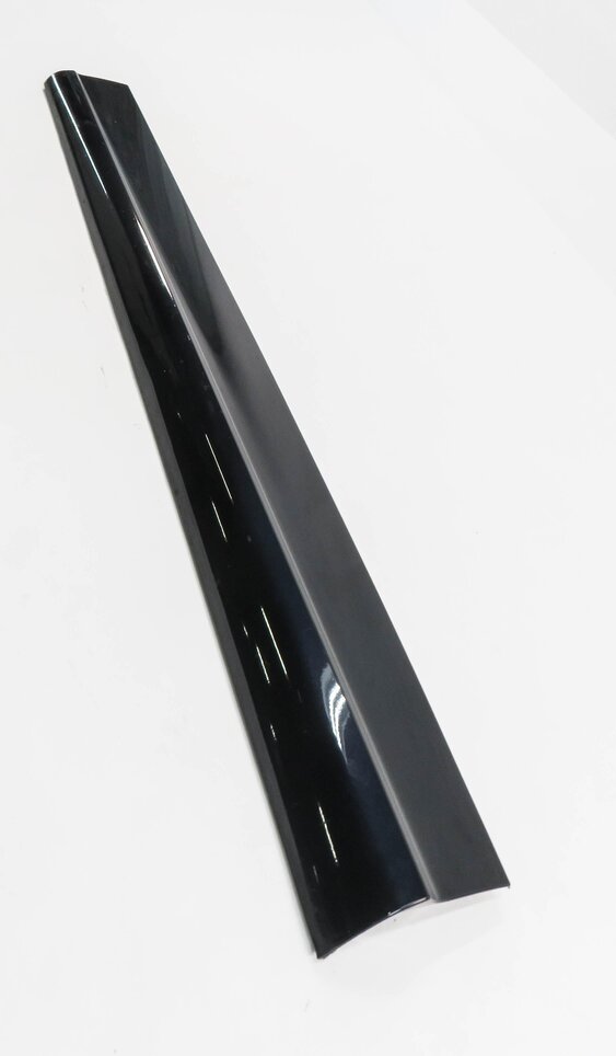 Thumbnail 2: 2014 AUDI Q5 (B8 8R) LEFT FRONT DRIVER DOOR LOWER MOULDING RUNNER TRIM (BLUE)