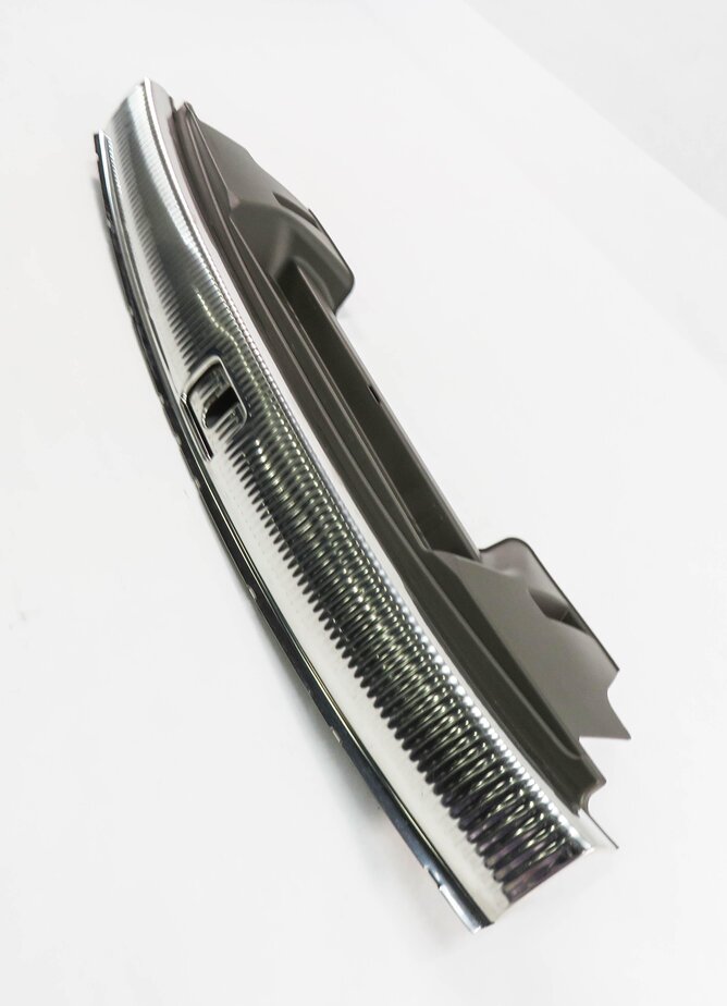 Thumbnail 2: 2014 AUDI Q5 (B8 8R) REAR TRUNK SCUFF PANEL TRIM LATCH COVER