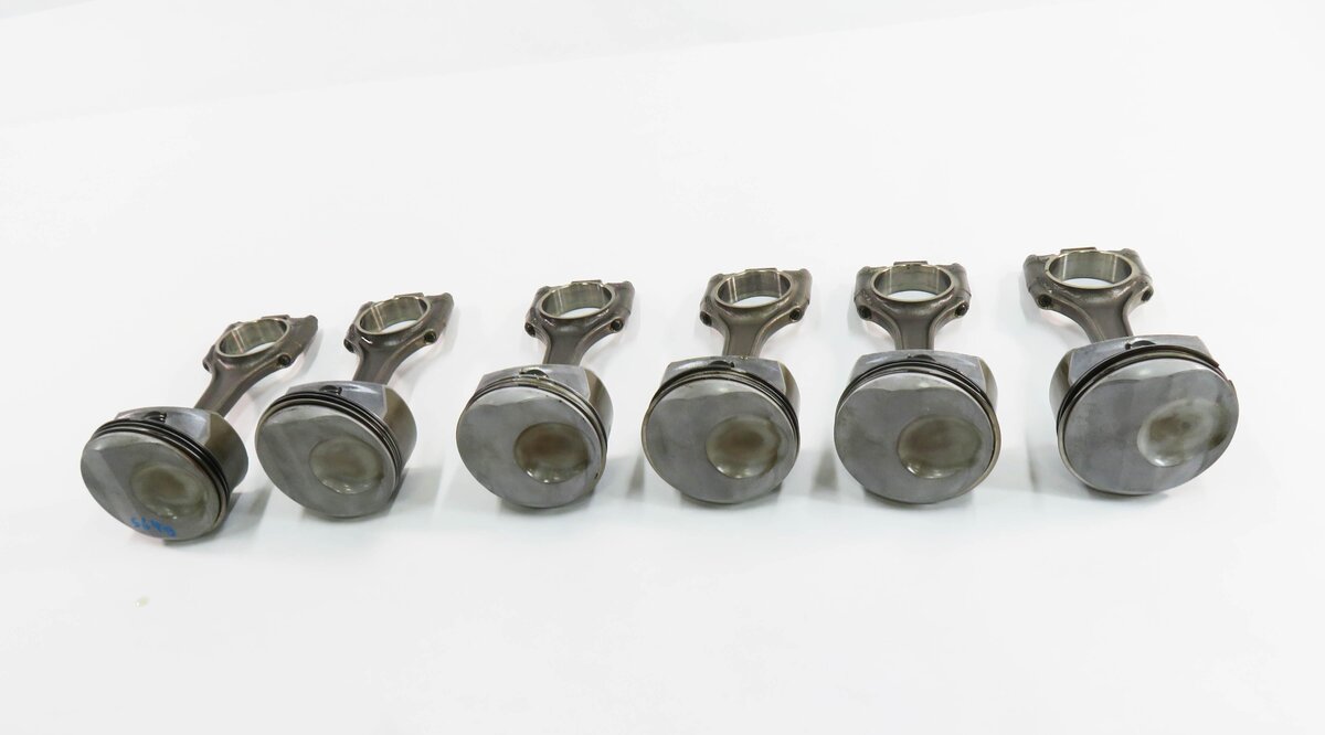Thumbnail 2: 08-12 PORSCHE CAYENNE PANAMERA (958 970) 3.6L M46 / 4.8L M48 ENGINE PISTON SET