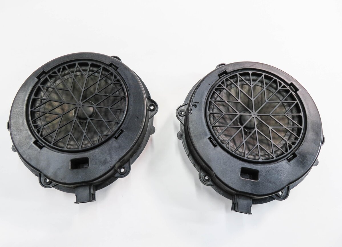Thumbnail 6: 2012 PORSCHE PANAMERA (970 G1) RADIO STEREO TWEETER SPEAKER SET-11 (BEIGE TRIM)