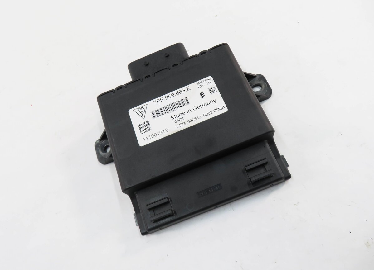 2012 PORSCHE PANAMERA (970 G1) VOLTAGE CONVERTER CONTROL MODULE