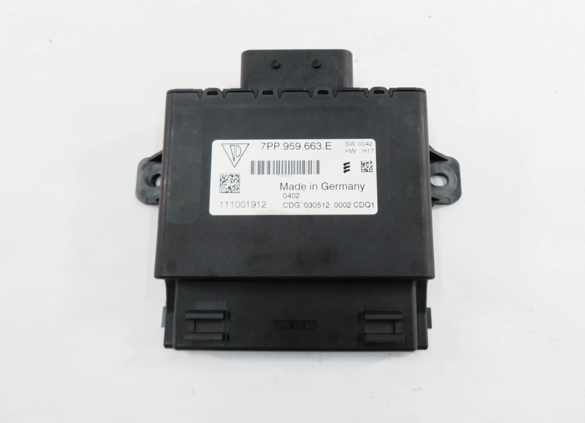 Thumbnail 2: 2012 PORSCHE PANAMERA (970 G1) VOLTAGE CONVERTER CONTROL MODULE
