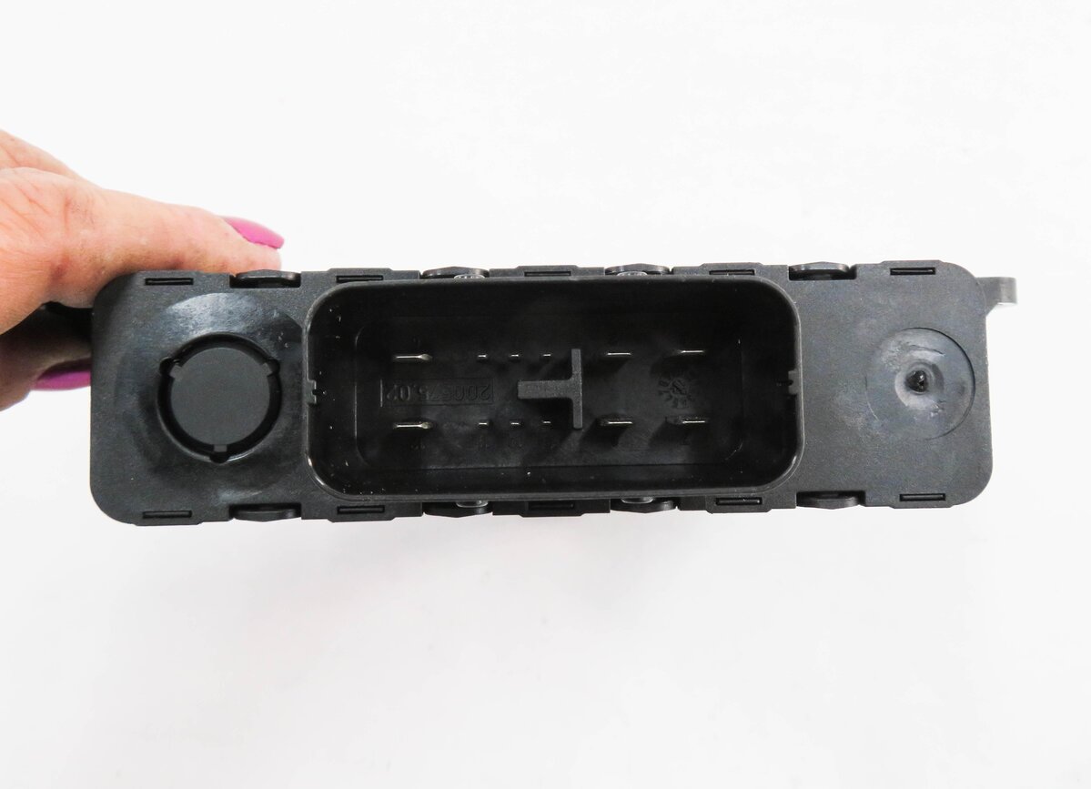 Thumbnail 7: 2012 PORSCHE PANAMERA (970 G1) VOLTAGE CONVERTER CONTROL MODULE