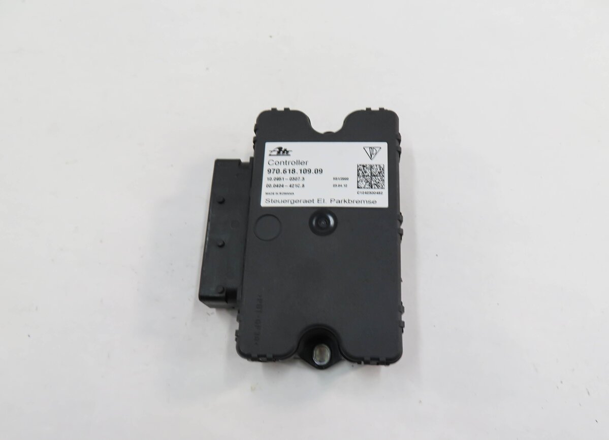 Thumbnail 2: 2012 PORSCHE PANAMERA (970 G1) PARKING BRAKE CONTROL MODULE