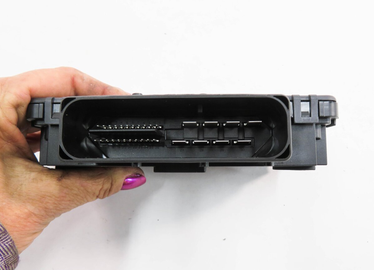Thumbnail 6: 2012 PORSCHE PANAMERA (970 G1) PARKING BRAKE CONTROL MODULE