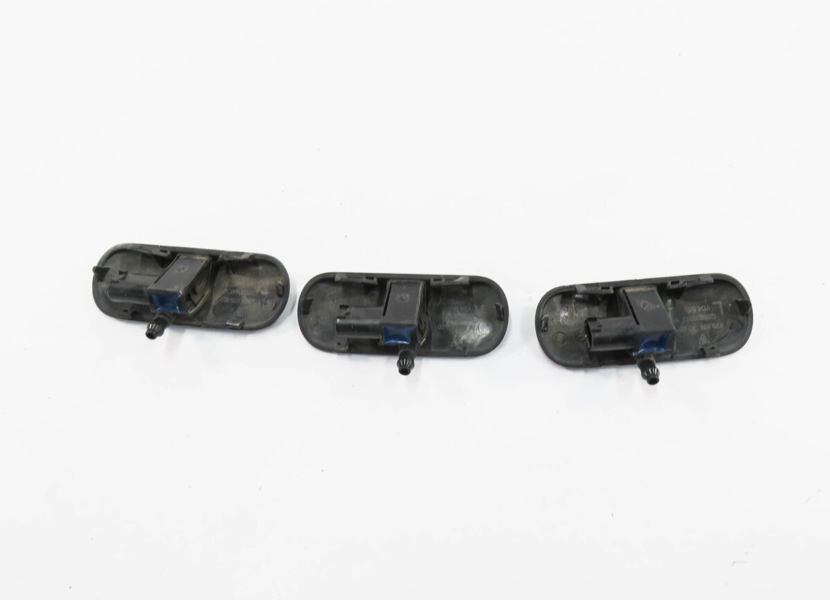 Thumbnail 5: 2012 PORSCHE PANAMERA (970 G1) FRONT WINDSHIELD WIPER SQUIRTER SET-3