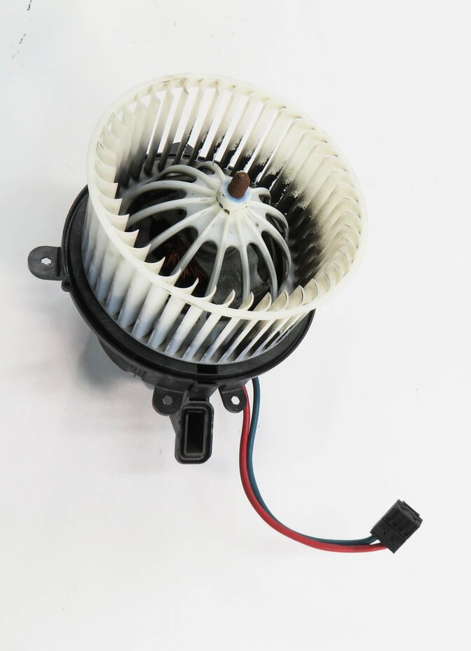 Thumbnail 4: 2010-2016 PORSCHE PANAMERA (970 G1) FRONT HEATER A/C BLOWER FAN MOTOR