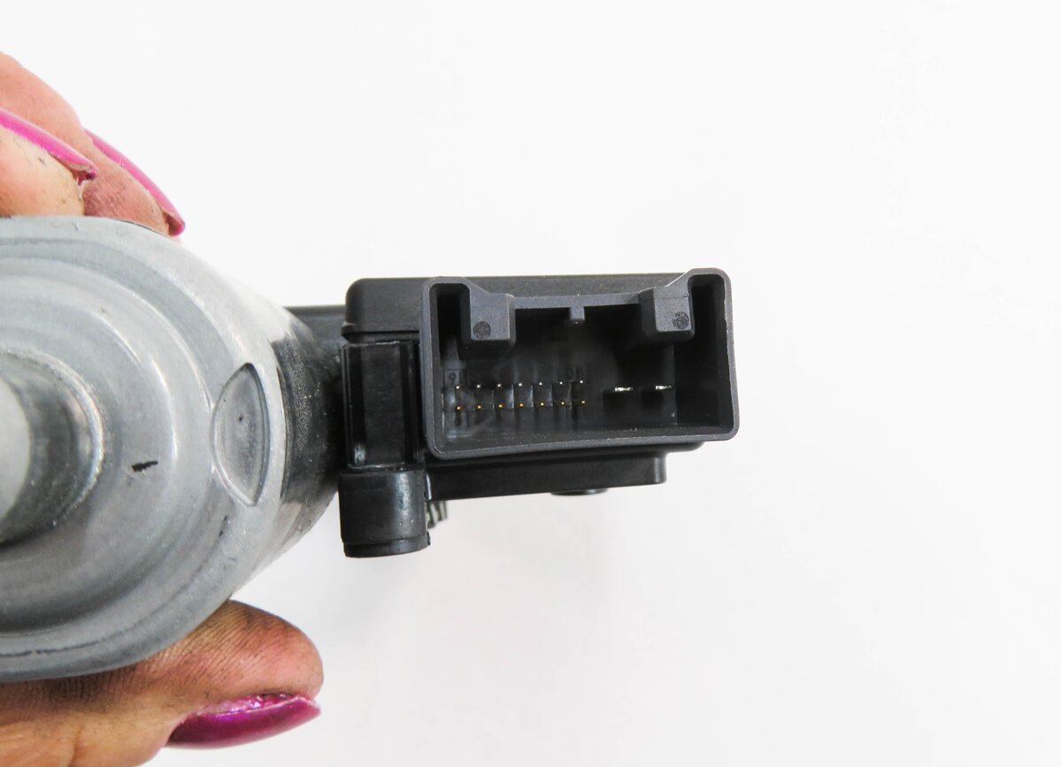 Thumbnail 6: 2010-2016 PORSCHE PANAMERA (970 G1) POWER SUNROOF WINDOW MOTOR