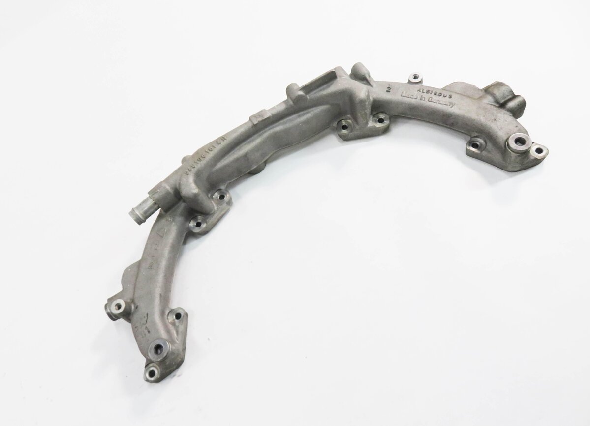 2012 PORSCHE PANAMERA (970 G1) 3.6L M46 ENGINE - COOLANT CROSSOVER PIPE