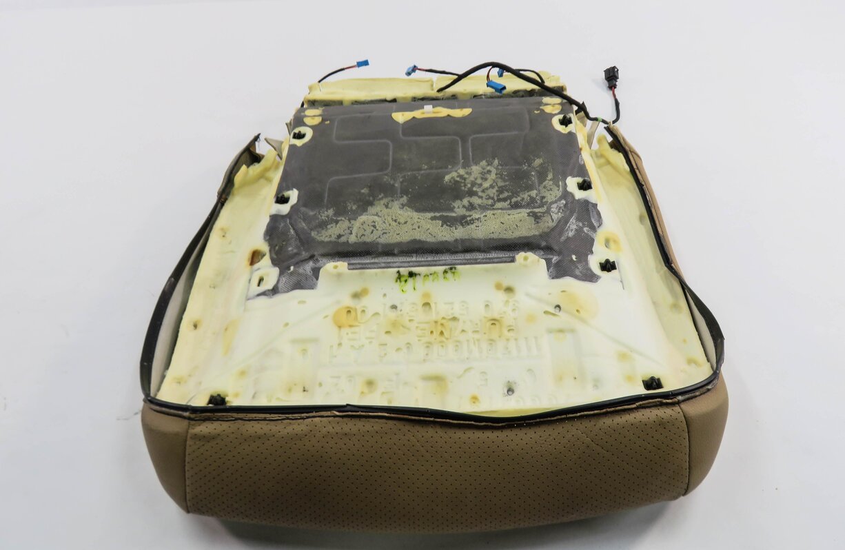 Thumbnail 6: 2012 PORSCHE PANAMERA (970 G1) DRIVER - LOWER BOTTOM HEATED SEAT CUSHION (BEIGE)