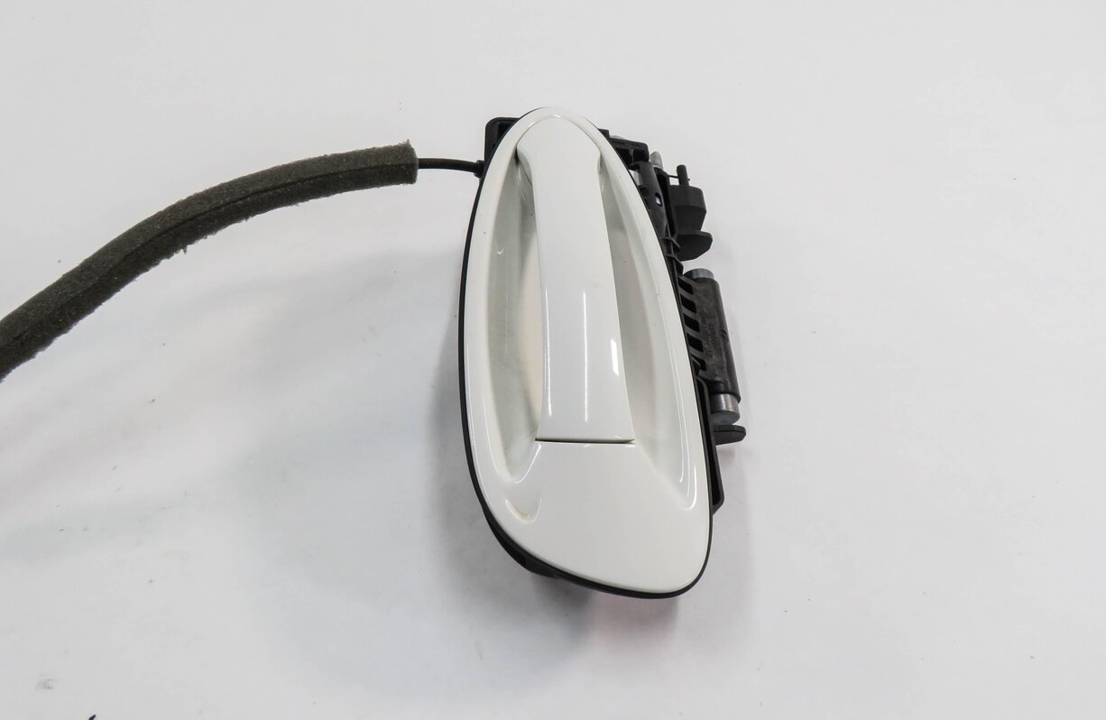 Thumbnail 4: 2010-2016 PORSCHE PANAMERA (970 G1) LEFT REAR EXTERIOR DOOR HANDLE (WHITE B4)