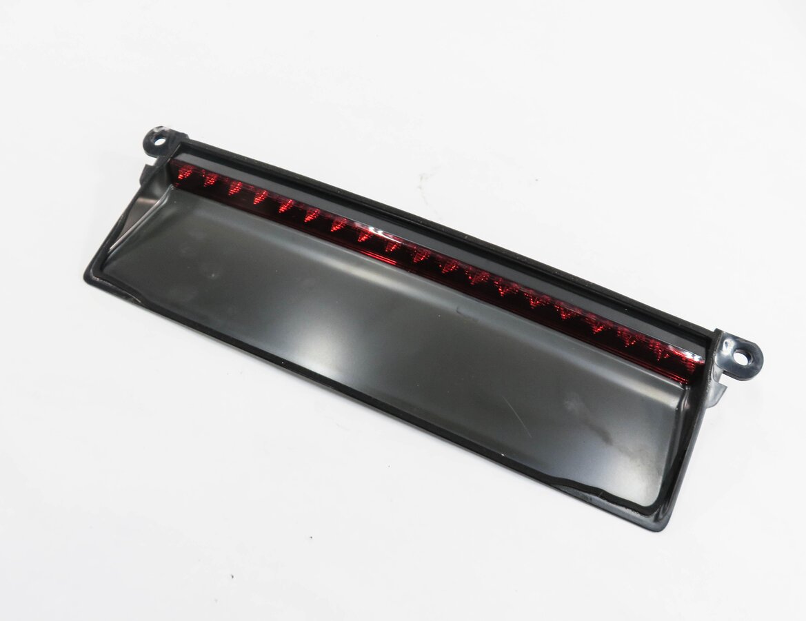 2012 PORSCHE PANAMERA (970 G1) REAR 3rd THIRD BRAKE LIGHT LAMP