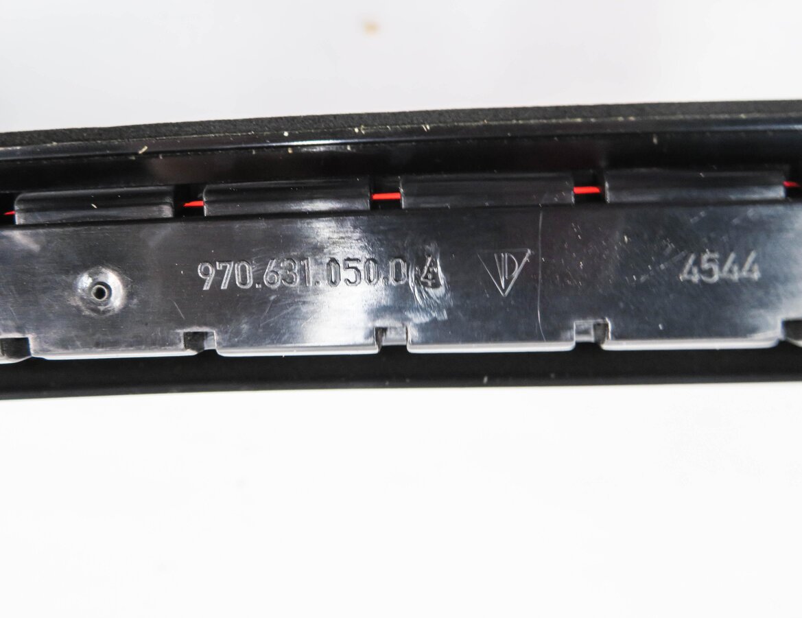 Thumbnail 8: 2012 PORSCHE PANAMERA (970 G1) REAR 3rd THIRD BRAKE LIGHT LAMP