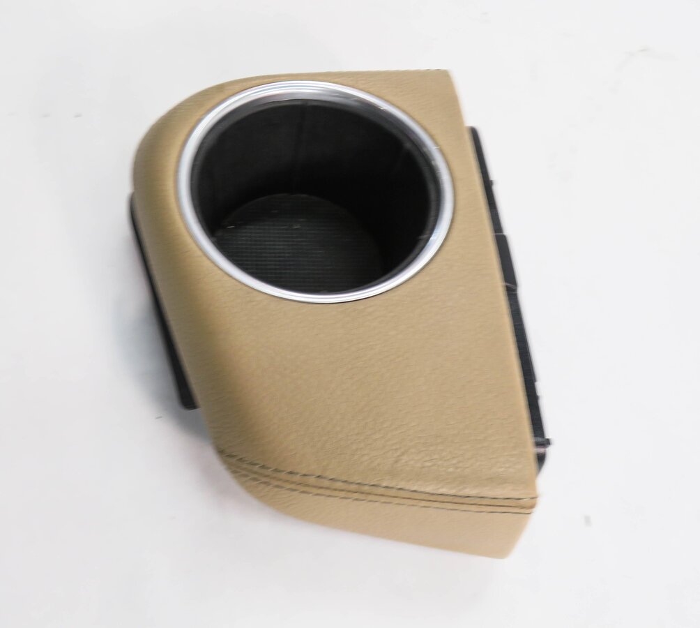 Thumbnail 4: 2012 PORSCHE PANAMERA (970 G1) FRONT CENTER CONSOLE CUP HOLDER (LUXOR BEIGE UB)