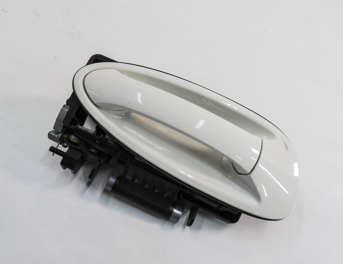 2010-2016 PORSCHE PANAMERA (970 G1) RIGHT REAR EXTERIOR DOOR HANDLE (WHITE B4)