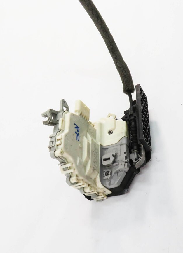 Thumbnail 3: 2010-2019 AUDI / PORSCHE A4 S4 A5 S5 A6 Q3 Q5 Q7 TT 911 - RIGHT FRONT DOOR LATCH