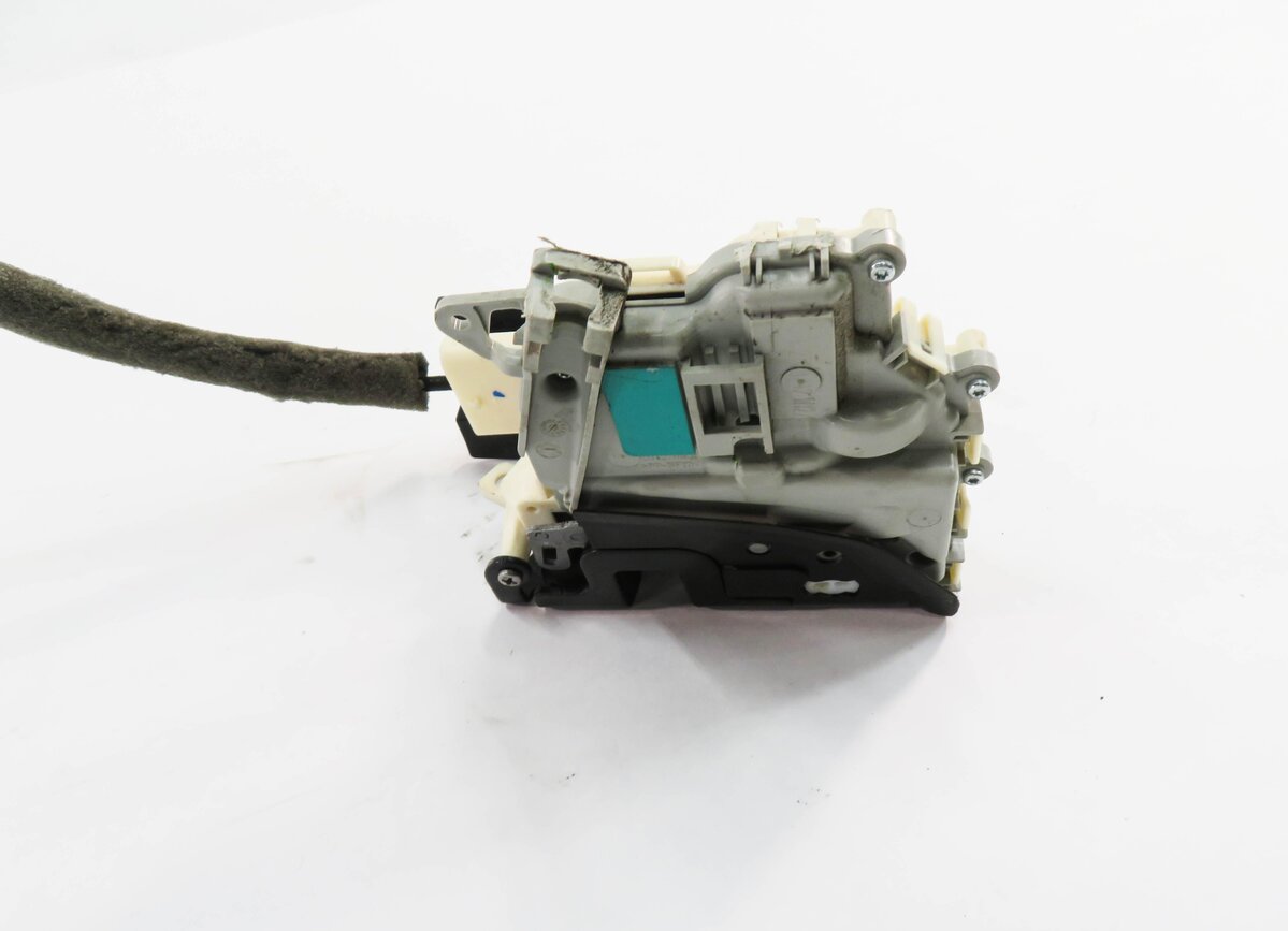 Thumbnail 5: 2010-2019 AUDI / PORSCHE A4 S4 A5 S5 A6 Q3 Q5 Q7 TT 911 - RIGHT FRONT DOOR LATCH