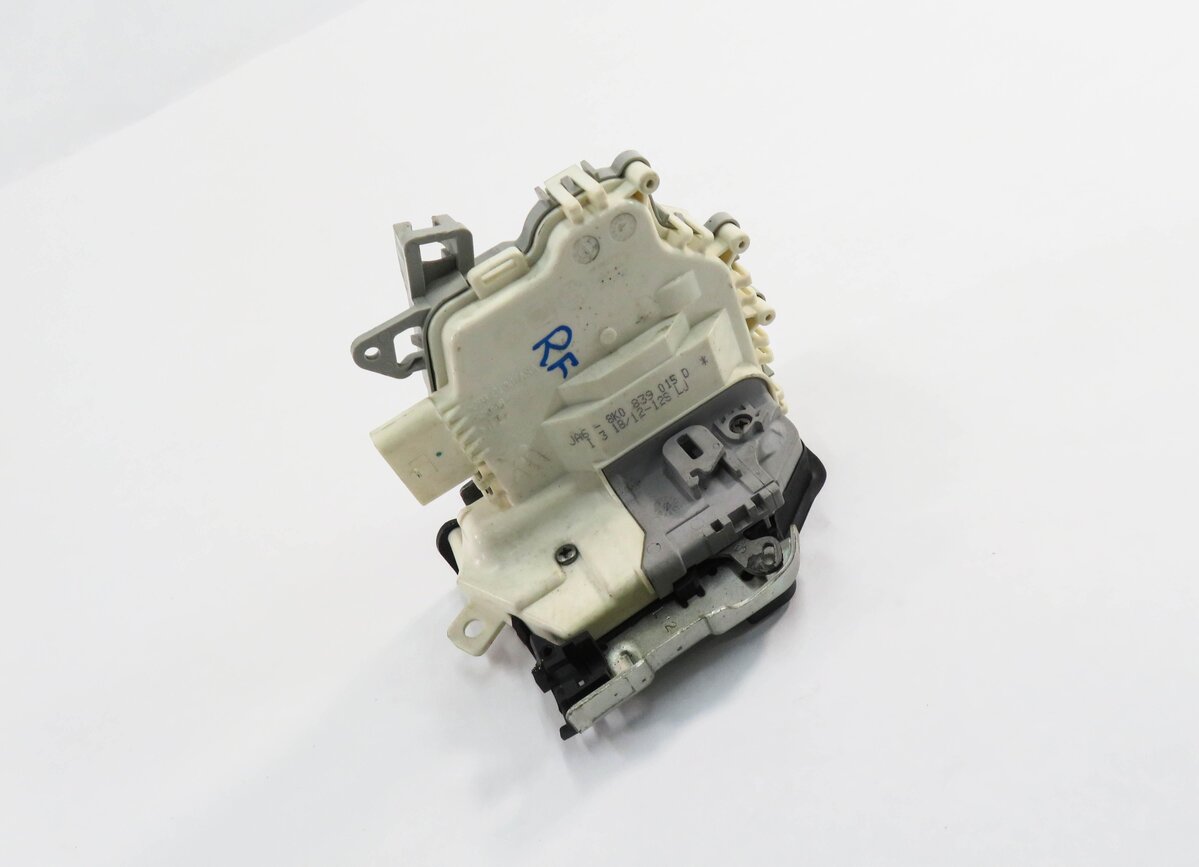 2010-2020 VW / PORSCHE - A3 A4 A8 S3 S4 Q5 MACAN PANAMERA - LEFT REAR DOOR LATCH
