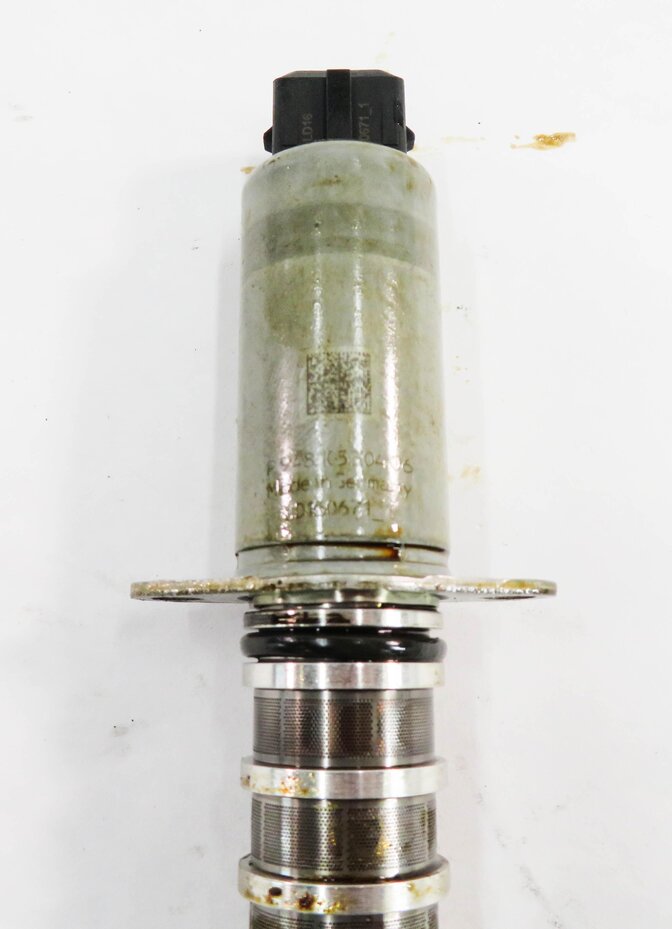Thumbnail 6: 2012 PORSCHE PANAMERA (970 G1) 3.6L M46 ENGINE - CAMSHAFT VVT TIMING SOLENOID