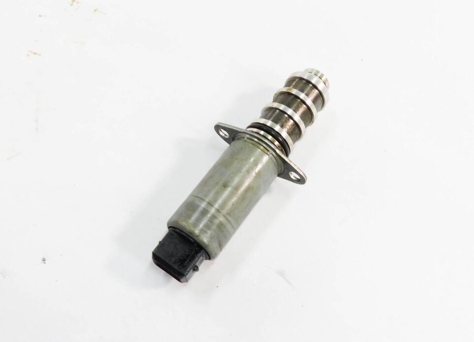 2012 PORSCHE PANAMERA (970 G1) 3.6L M46 ENGINE - CAMSHAFT VVT TIMING SOLENOID