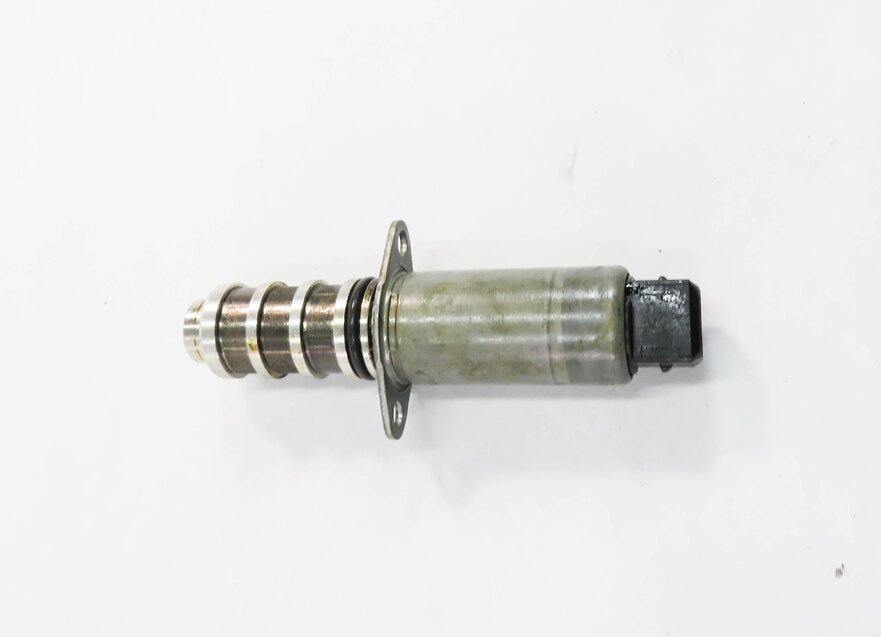 Thumbnail 3: 2012 PORSCHE PANAMERA (970 G1) 3.6L M46 ENGINE - CAMSHAFT VVT TIMING SOLENOID