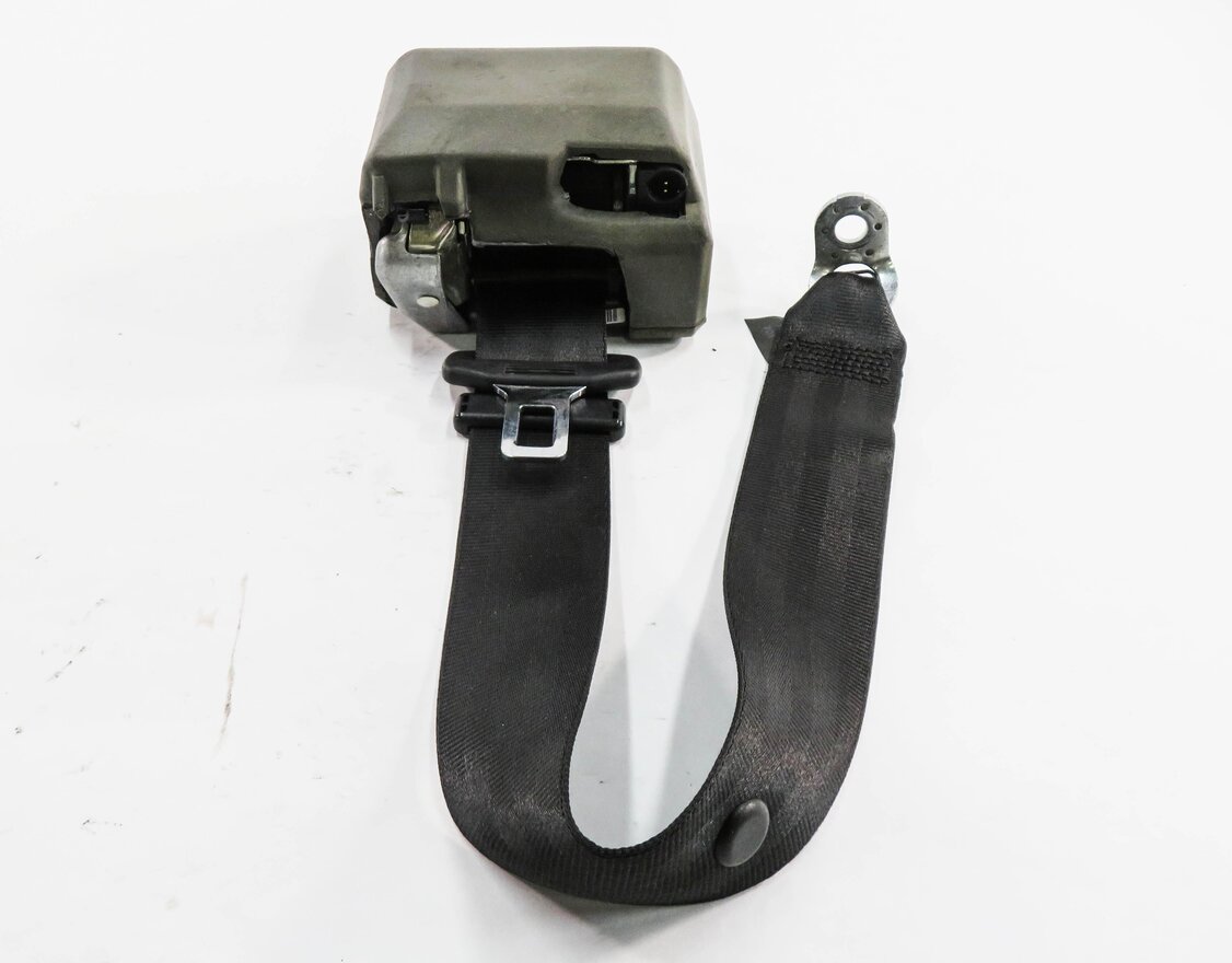 Thumbnail 2: 2012 AUDI Q5 (B8 8R) REAR SEAT - LEFT SEATBELT RETRACTOR (BLACK)