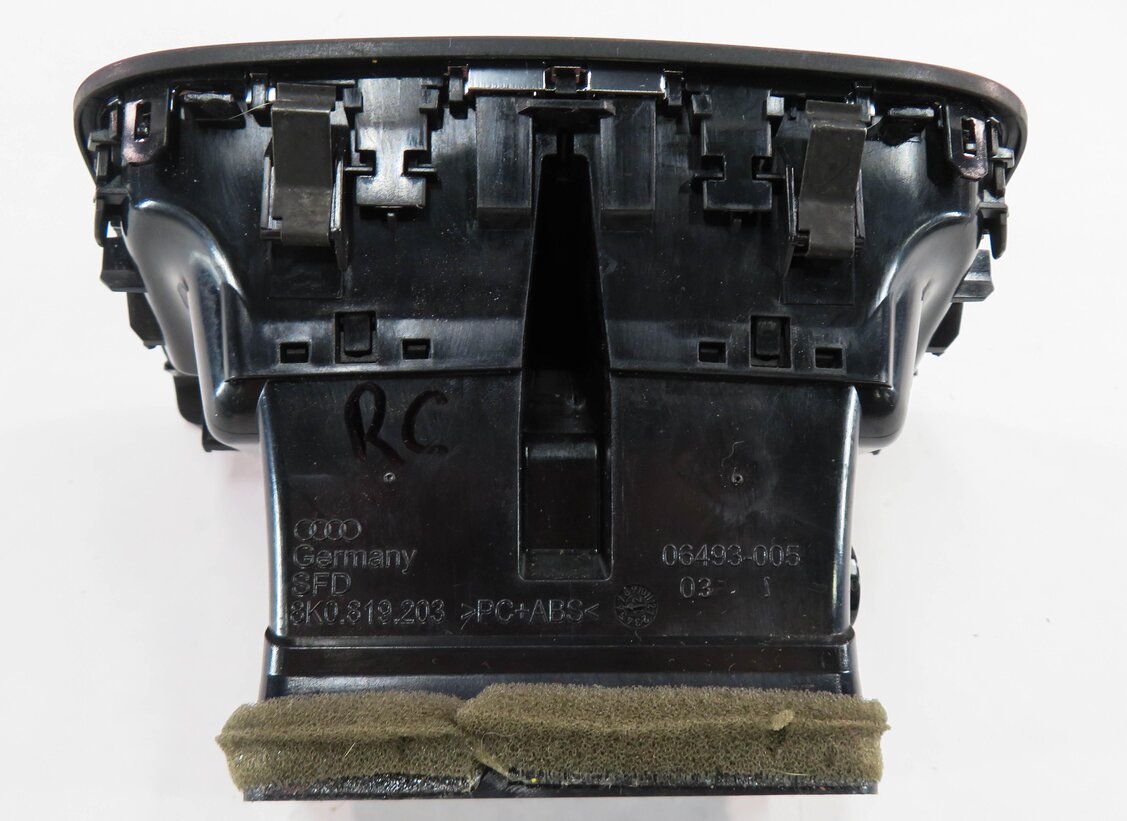 Thumbnail 7: 2012 AUDI Q5 (B8 8R) REAR CENTER CONSOLE HEATER A/C AIR VENT