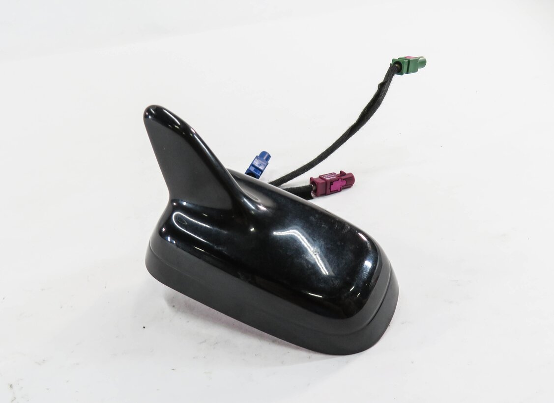 2009-2012 AUDI Q5 (8R) AM/FM RADIO STEREO SHARK FIN ANTENNA (PHANTOM BLACK L8)