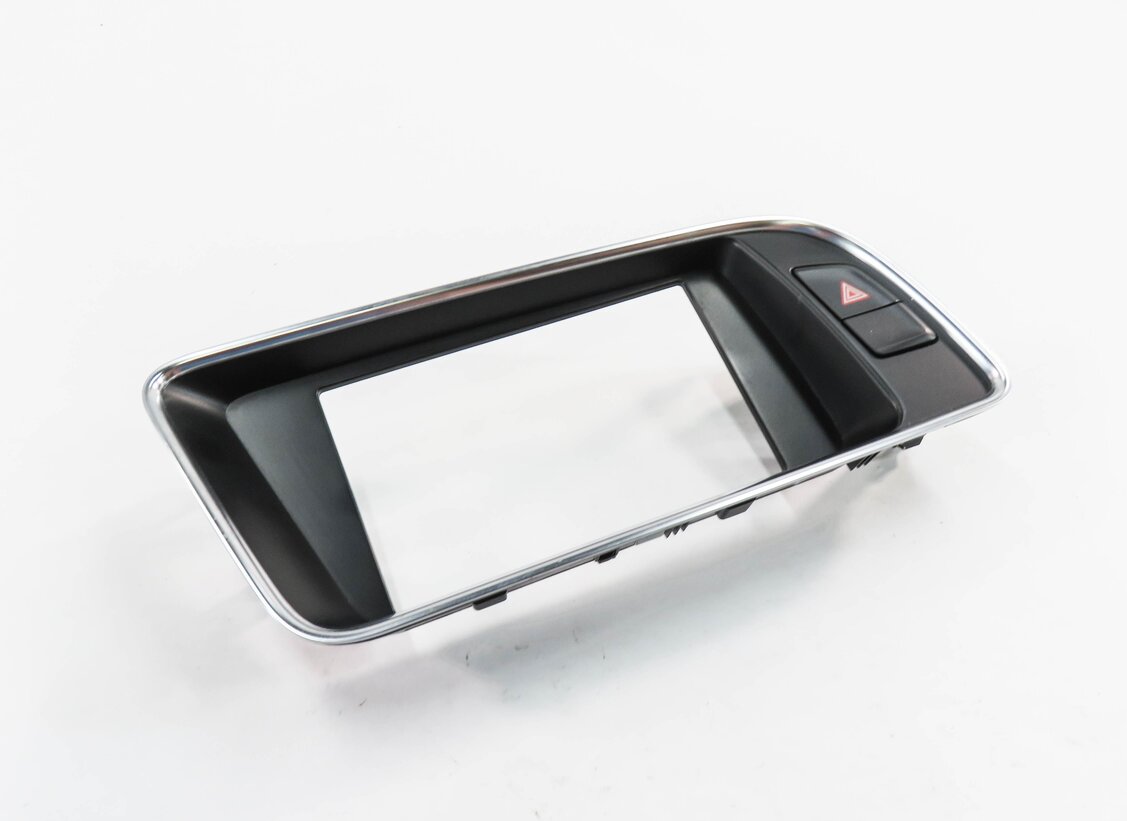 2012 AUDI Q5 (B8 8R) GPS NAVIGATION SCREEN TRIM BEZEL w/ HAZARD SWITCH