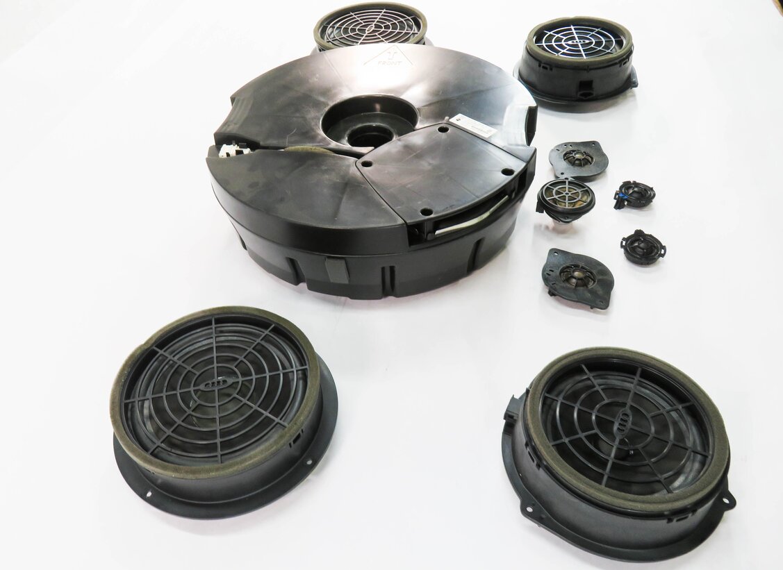 Thumbnail 3: 2012 AUDI Q5 (B8 8R) RADIO STEREO SUB SUBWOOFER TWEETER SPEAKER SET-10