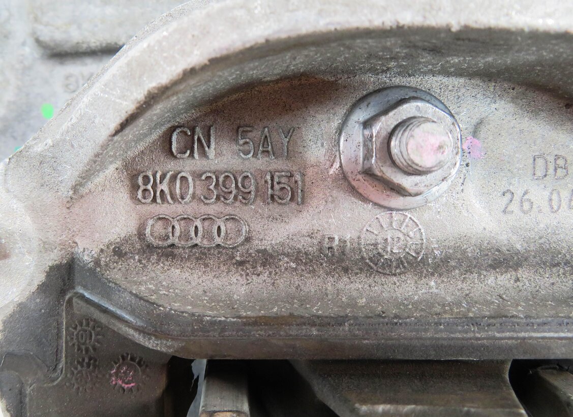 Thumbnail 8: 2012 AUDI Q5 (B8 8R) 3.2L CALB ENGINE - TRANSMISSION MOUNT BRACKET