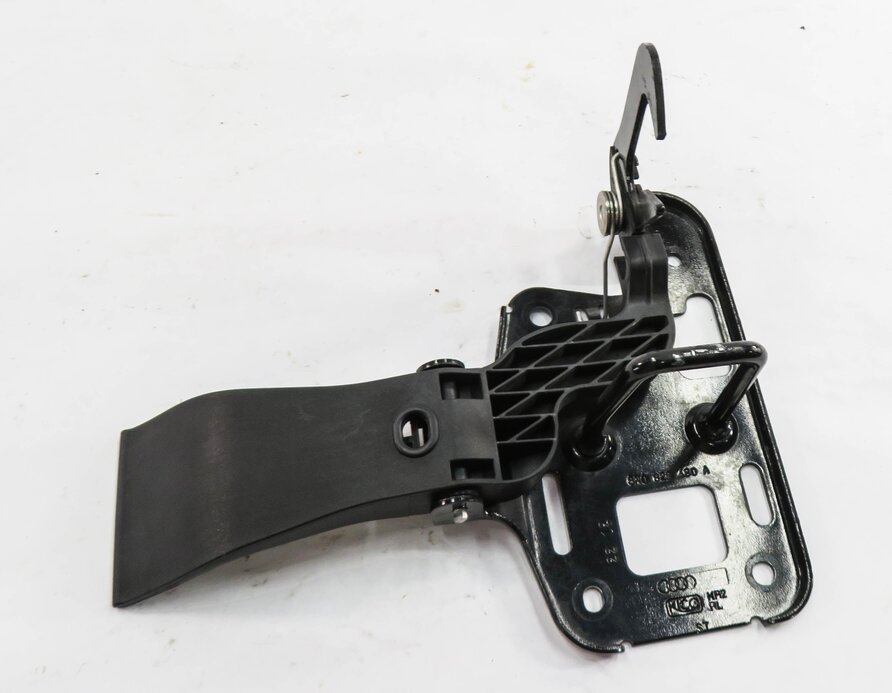 Thumbnail 5: 2012 AUDI Q5 (B8 8R) FRONT HOOD SAFETY LATCH